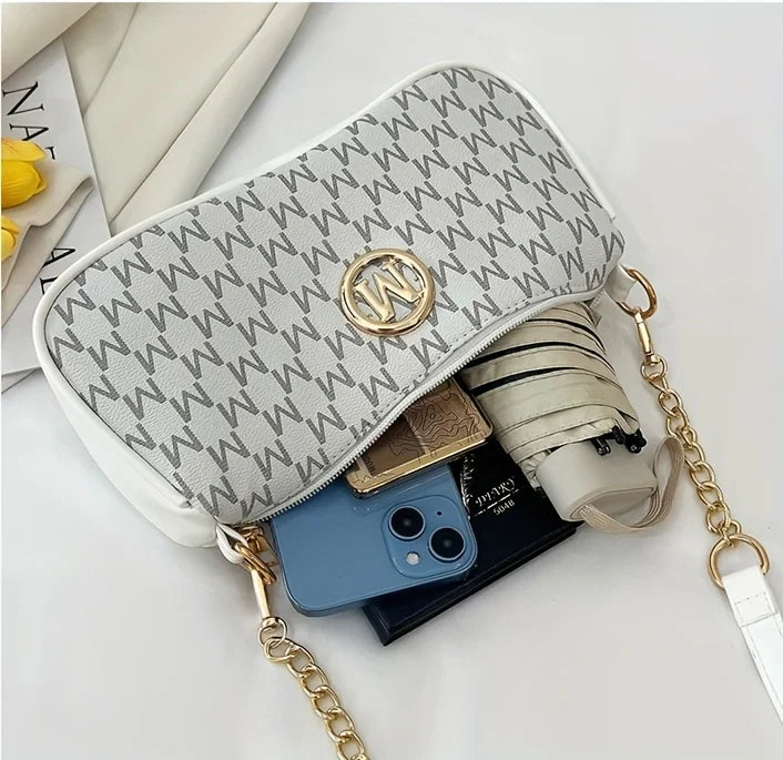 Handbag with M design