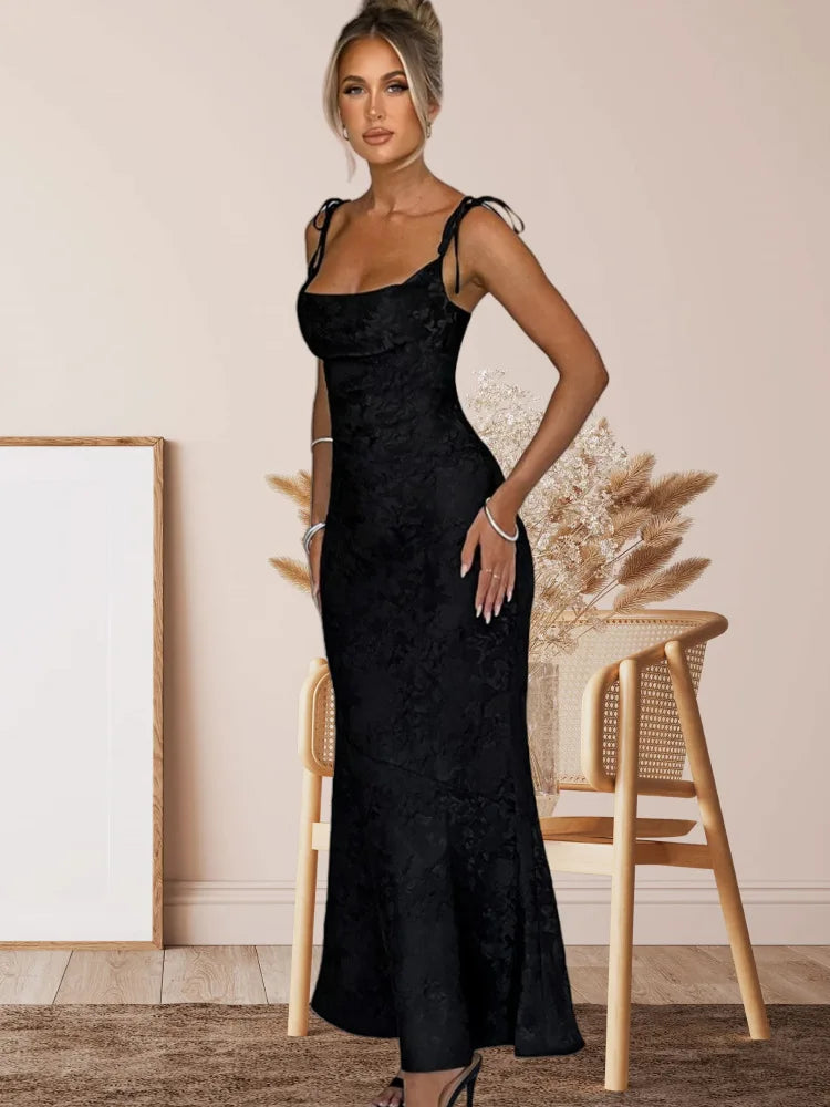 שמלת מקסי בעיצוב קשירה בכתפיות בעיטור רקמת איורי פרחים - לנואלה