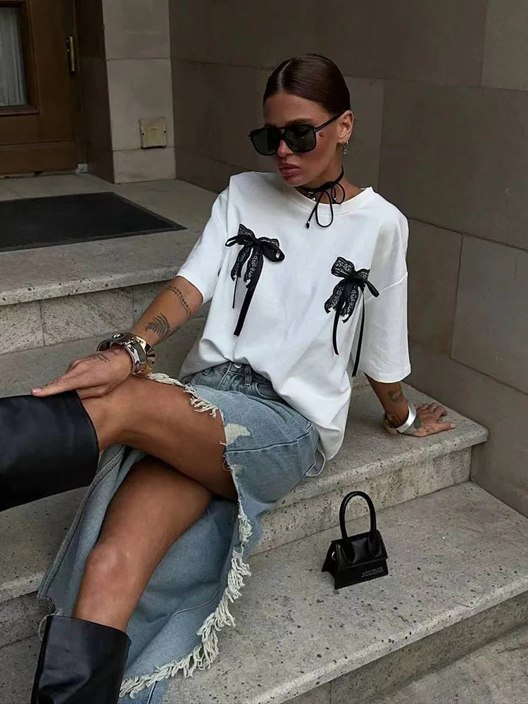 חולצת טי שירט אוברסייז בעיטור פפיון תחרה - ערבה