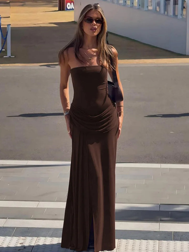 Strapless maxi dress with a slit and pleated design - Tayera