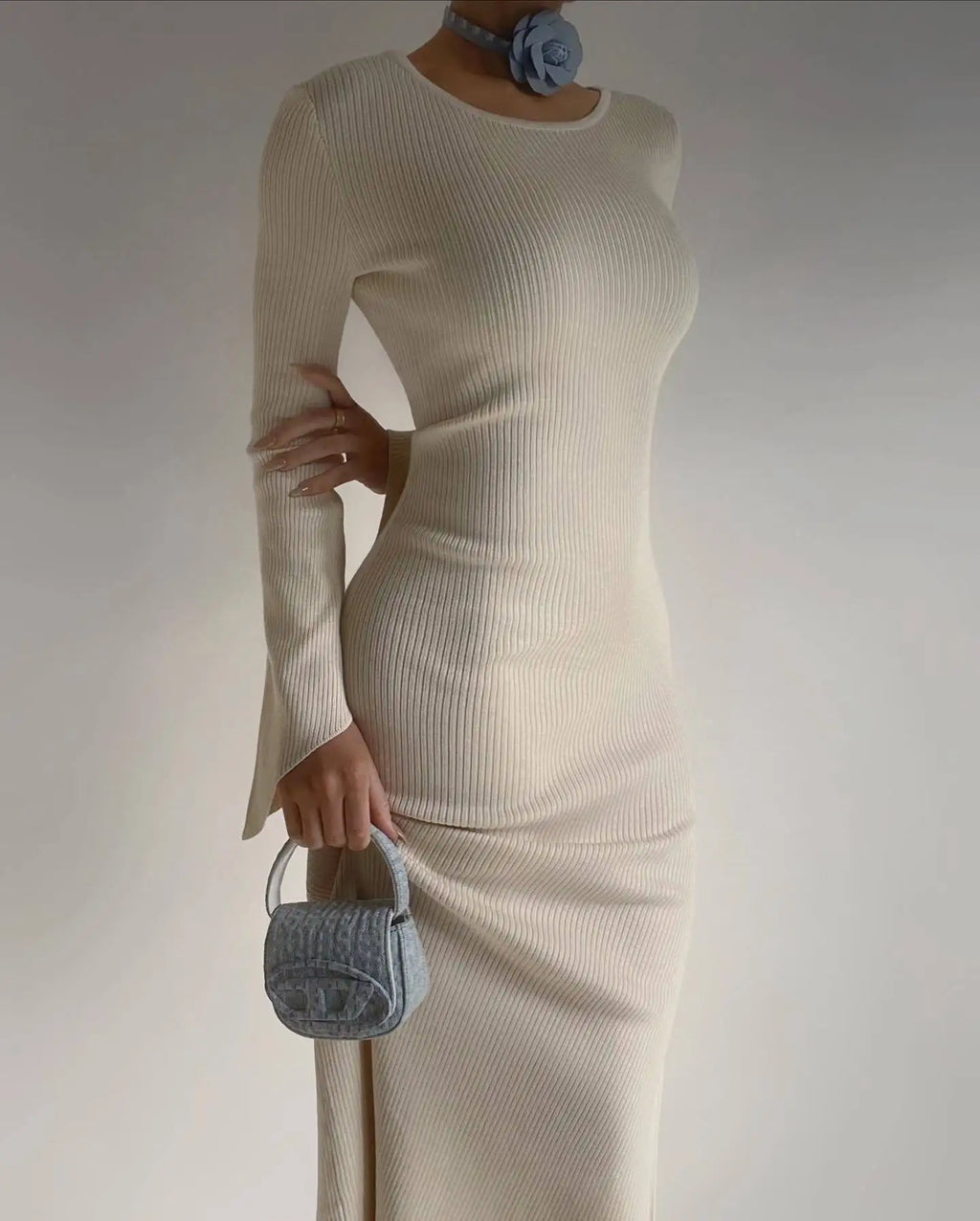 שמלת מקסי סרוגה גב פתוח - שריאל