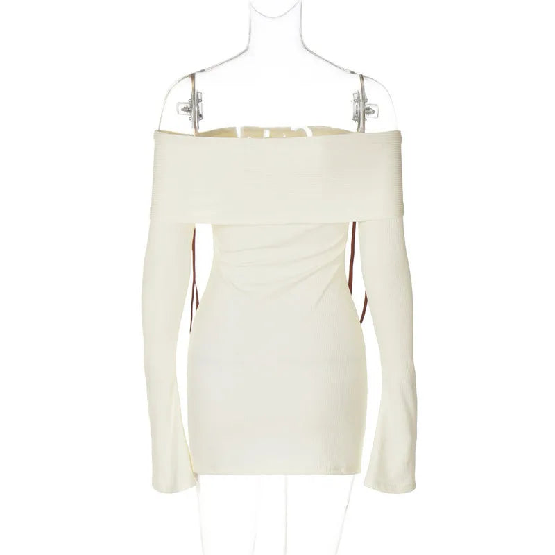 שמלת מיני סרוגה כתפיים חשופות בעיטור סרטי פפיון - יאנגה