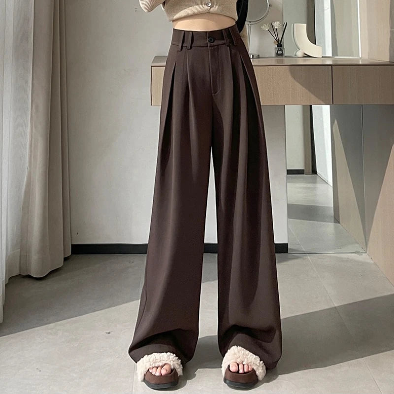 High-waisted tailored pants in a LOOSE design