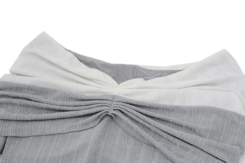 שמלת מיני סרוגה כתפיים חשופות בעיצוב כיווצים שרוולי פעמון - בל