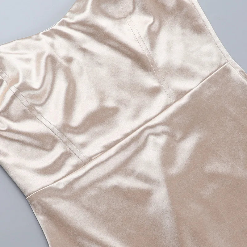 שמלת מיני סטרפלס סאטן מלמלה בעיצוב אסימטרי - לוליטה