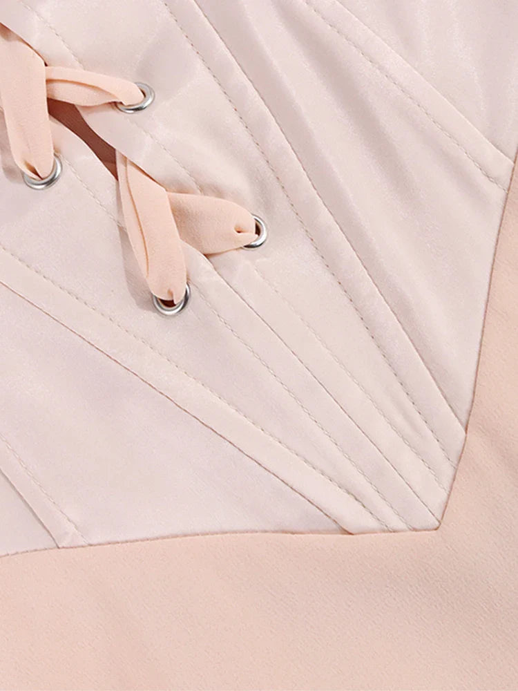 שמלת מיני סטרפלס בעיצוב מחוך סאטן - ליליה