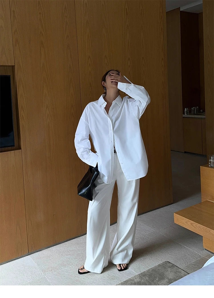 High-waisted tailored pants in a LOOSE design