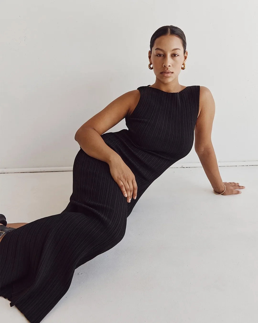 42896857694383|42896857727151|42896857759919