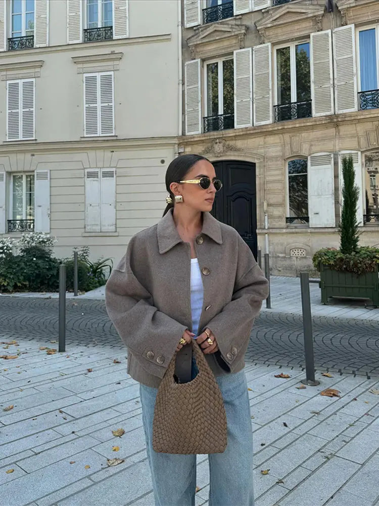 ג'קט צמר קצר בעיטור כפתורים - ג'יימס