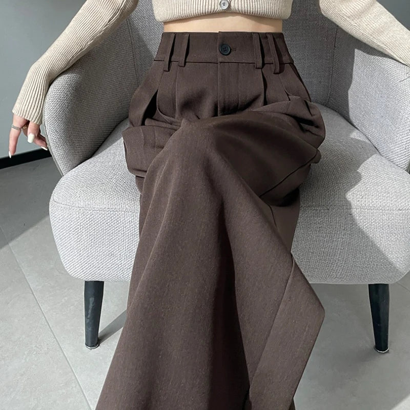 High-waisted tailored pants in a LOOSE design
