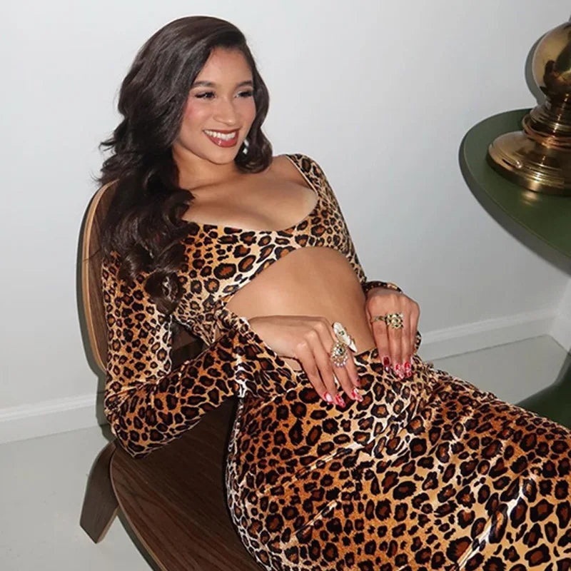 שמלת מקסי קטיפה מנומרת בטן חשופה - פומה