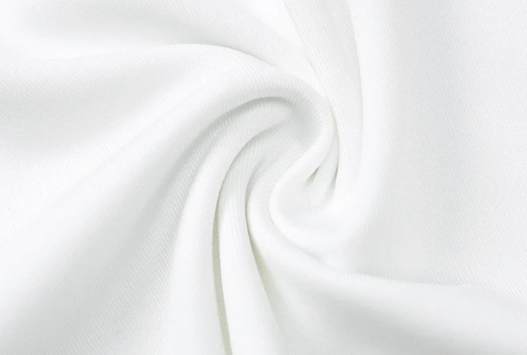 שמלת מקסי קולר בעיצוב פתחים וחישוקי זהב כתפיים חשופות - Alma