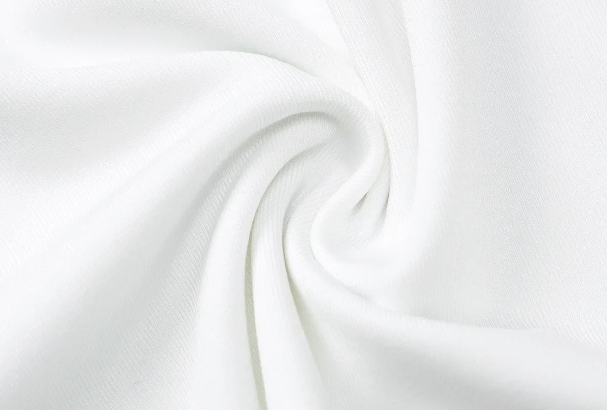 שמלת מקסי קולר בעיצוב פתחים וחישוקי זהב כתפיים חשופות - Alma