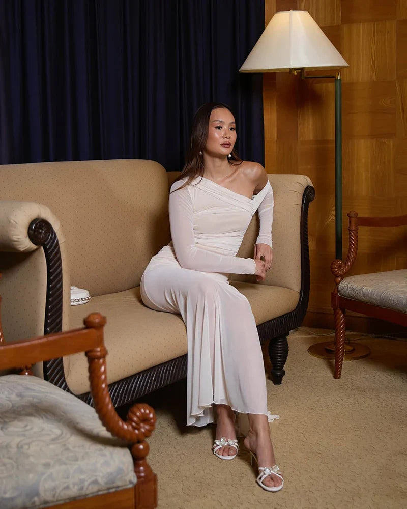 שמלת מקסי כיווצים בעיצוב שיפון כתף חשופה - Claire