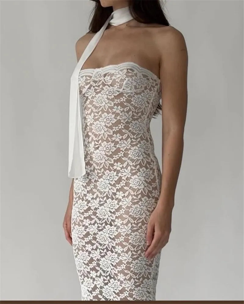 שמלת מקסי סטרפלס תחרה בעיטור צעיף תואם - MOON