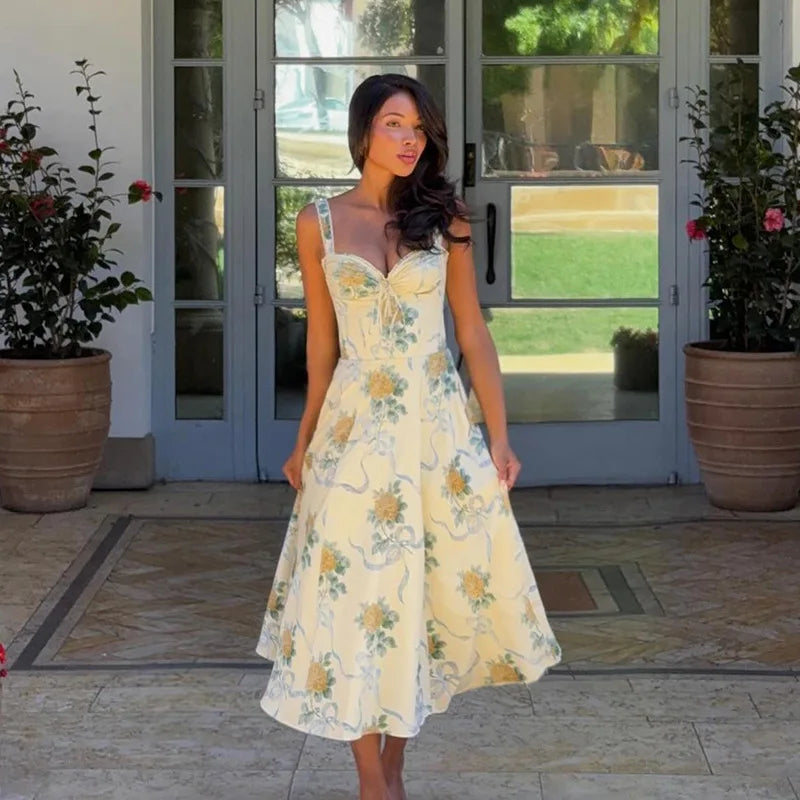 שמלת מידי אלגנטית בהדפס פרחוני בגזרת A - פלוריין