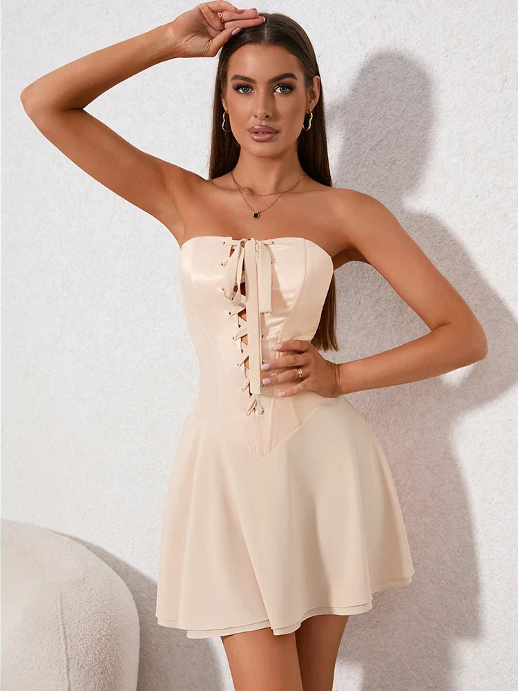 שמלת מיני סטרפלס בעיצוב מחוך סאטן - ליליה