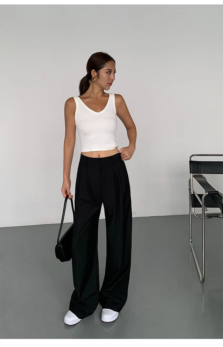 High-waisted tailored pants in a LOOSE design