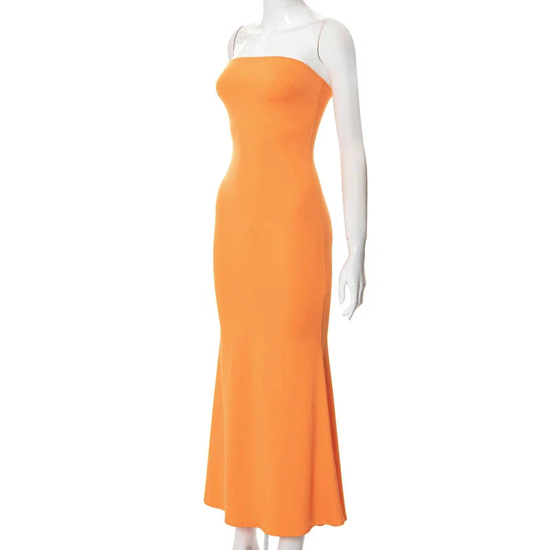 שמלת מקסי סטרפלס צמודה בגזרת בת ים - ילין