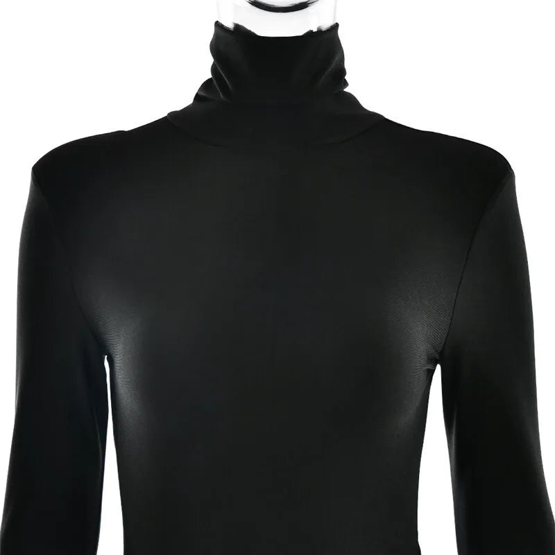 שמלת מיני צווארון גולף בעיצוב חלק תחתון שיפון כיווצים בגזרת קרוס בעיטור שובלי שיפון - מרינה