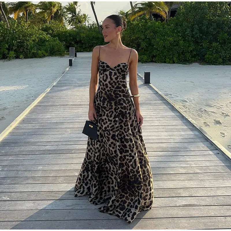 שמלת מקסי מנומרת בגזרת A - Milani