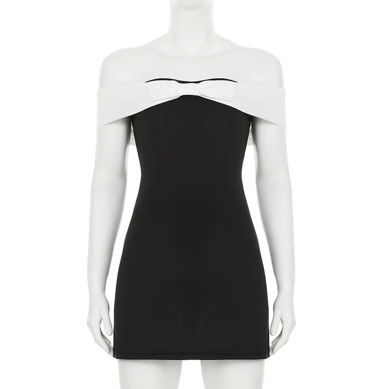 שמלת מיני בגזרת A בעיטור פפיון כתפיים חשופות - הלני