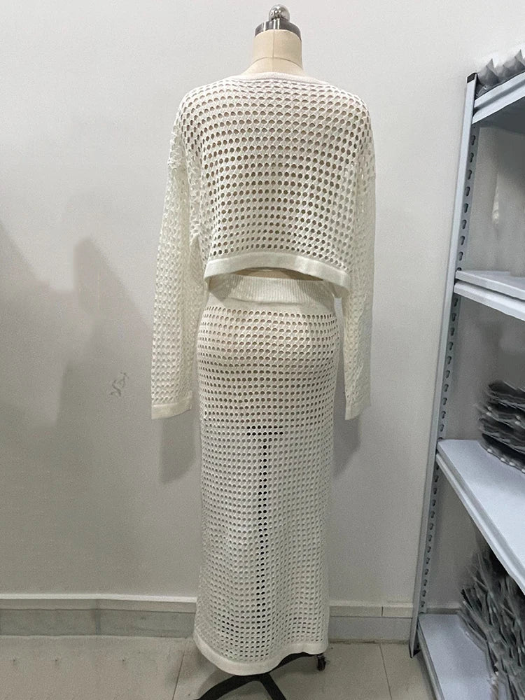 סט סרוג רשת שני חלקים חצאית מקסי וחולצת בטן - בלנקה