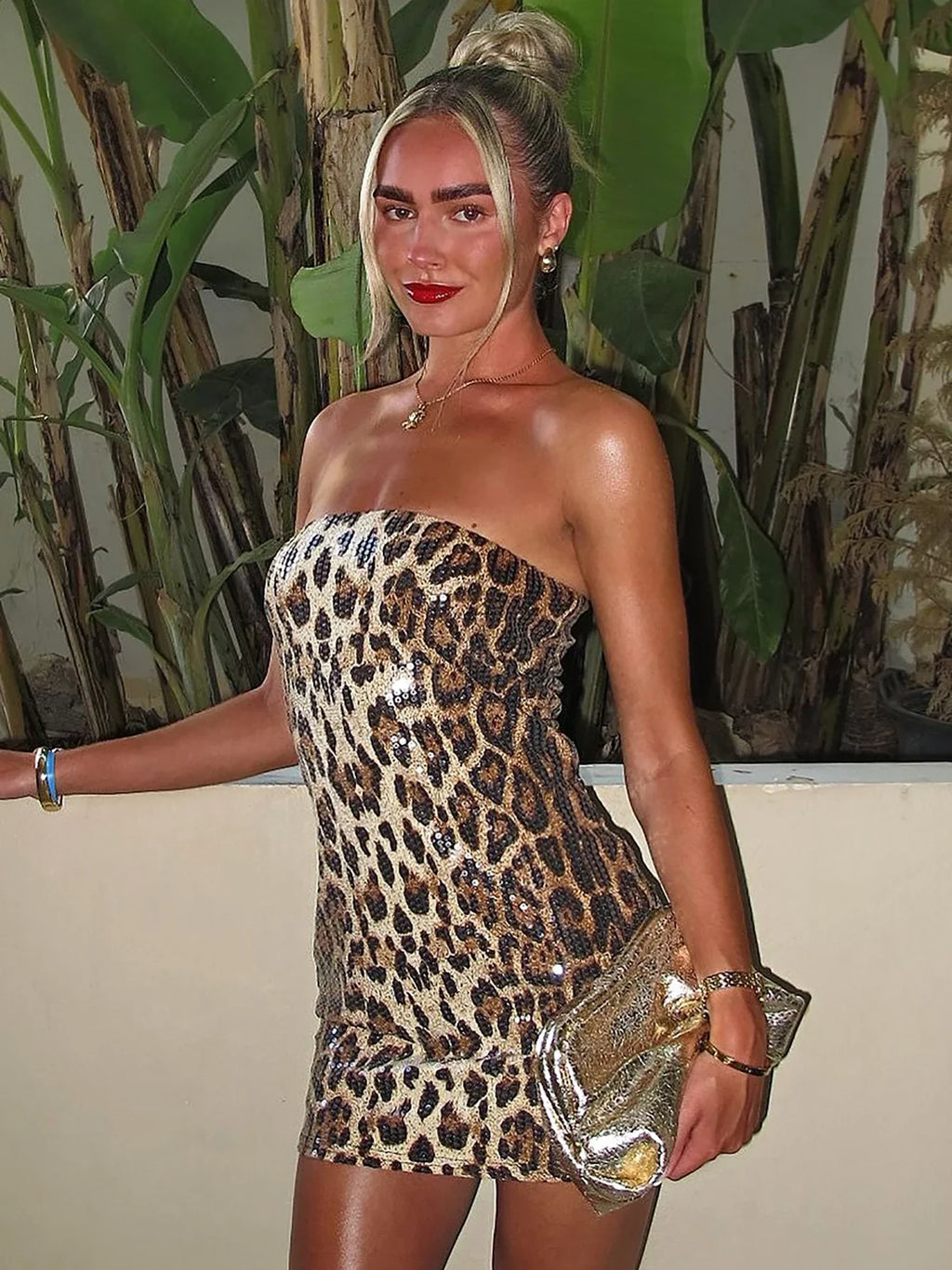 שמלת מיני סטרפלס פייטים מנומרת - Veronica