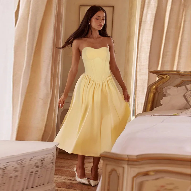 שמלת מידי סטרפלס בגזרת A - סול