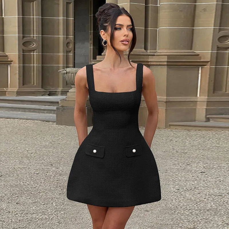 שמלת מיני בד ארוג בגזרת A בעיטור כיסים - מילי