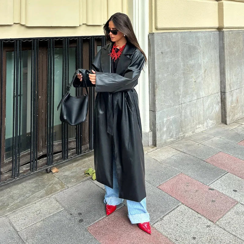 מעיל עור ארוך בשילוב חגורת קשירה - סול