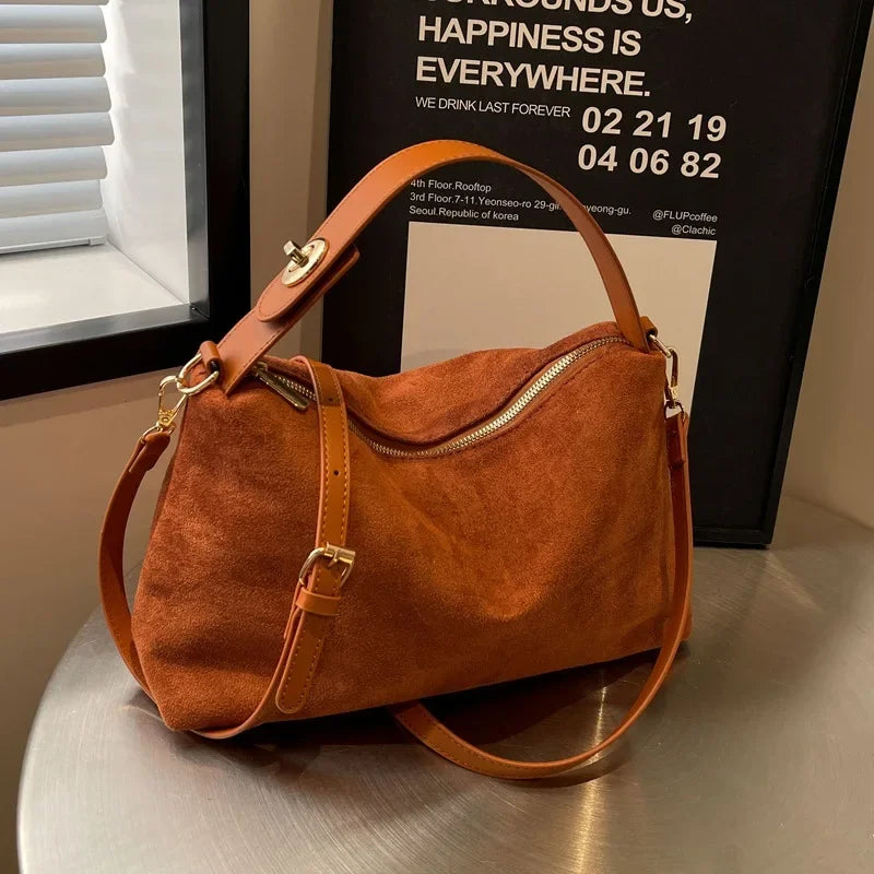 Suede bag with classic design