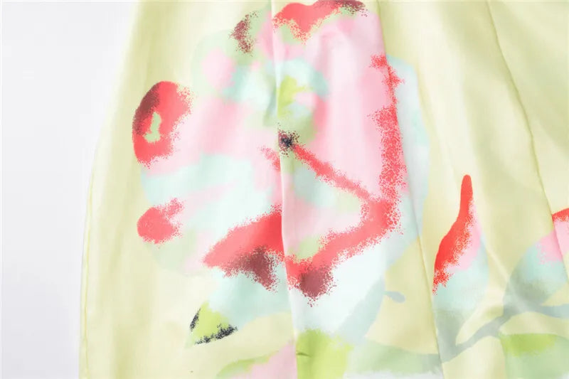 שמלת מיני סטרפלס פרחונית בעיטור מלמלה - Alexa