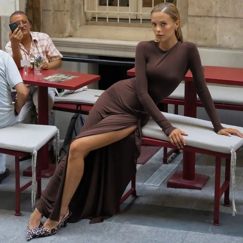 שמלת מקסי בעיצוב כיווצים ושסע עמוק - דיאן