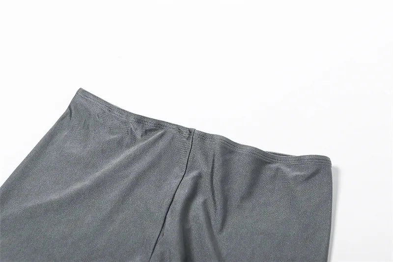 חליפת ערב שני חלקים צמודה מחטבת בד מבריק מכנס צמוד וחולצת כתף חשופה - קימברלי