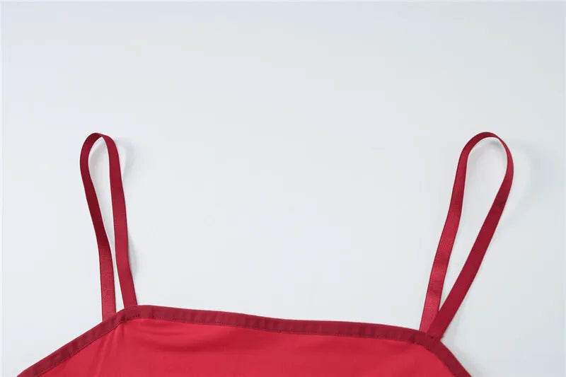 שמלת מיני צמודה בעיטור חגורה דקה - LOLI