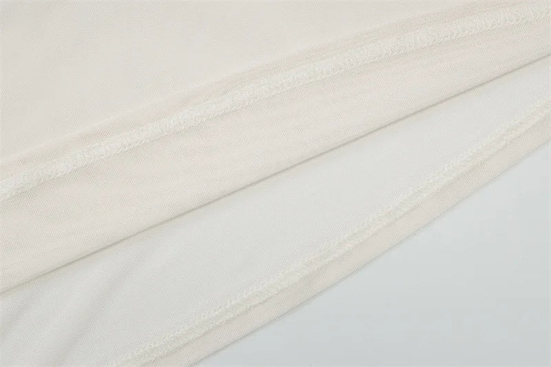 שמלת מקסי סטרפלס כיווצים בעיצוב פתח ורשת בעיטור אבזם וצעיף תואם - טולום