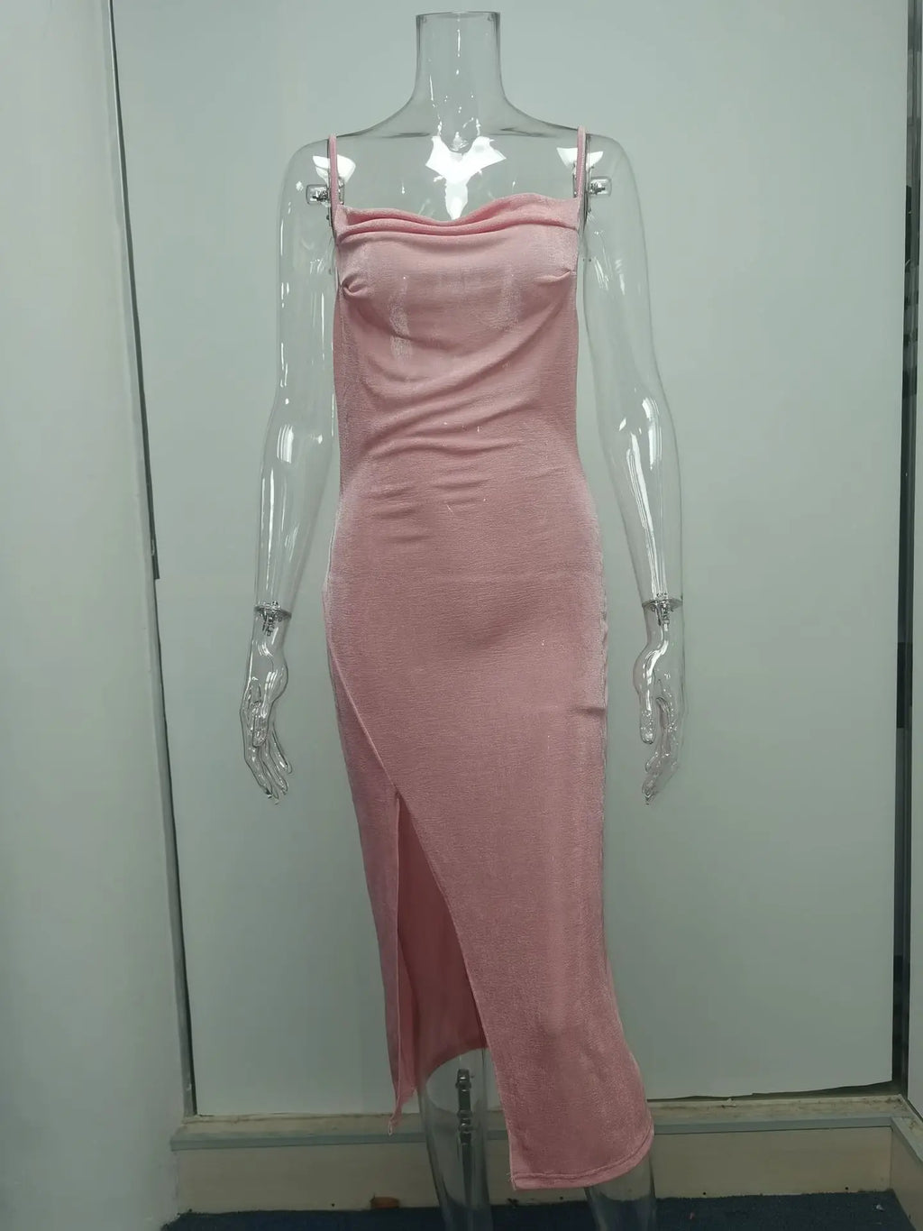 שמלת מידי קיצית סרוגה בעיטור שסע - סמייל