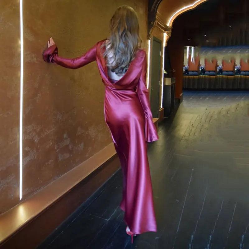 שמלת ערב מקסי סאטן גב פתוח בשילוב שסע ושרוולי פעמון  - מריאן