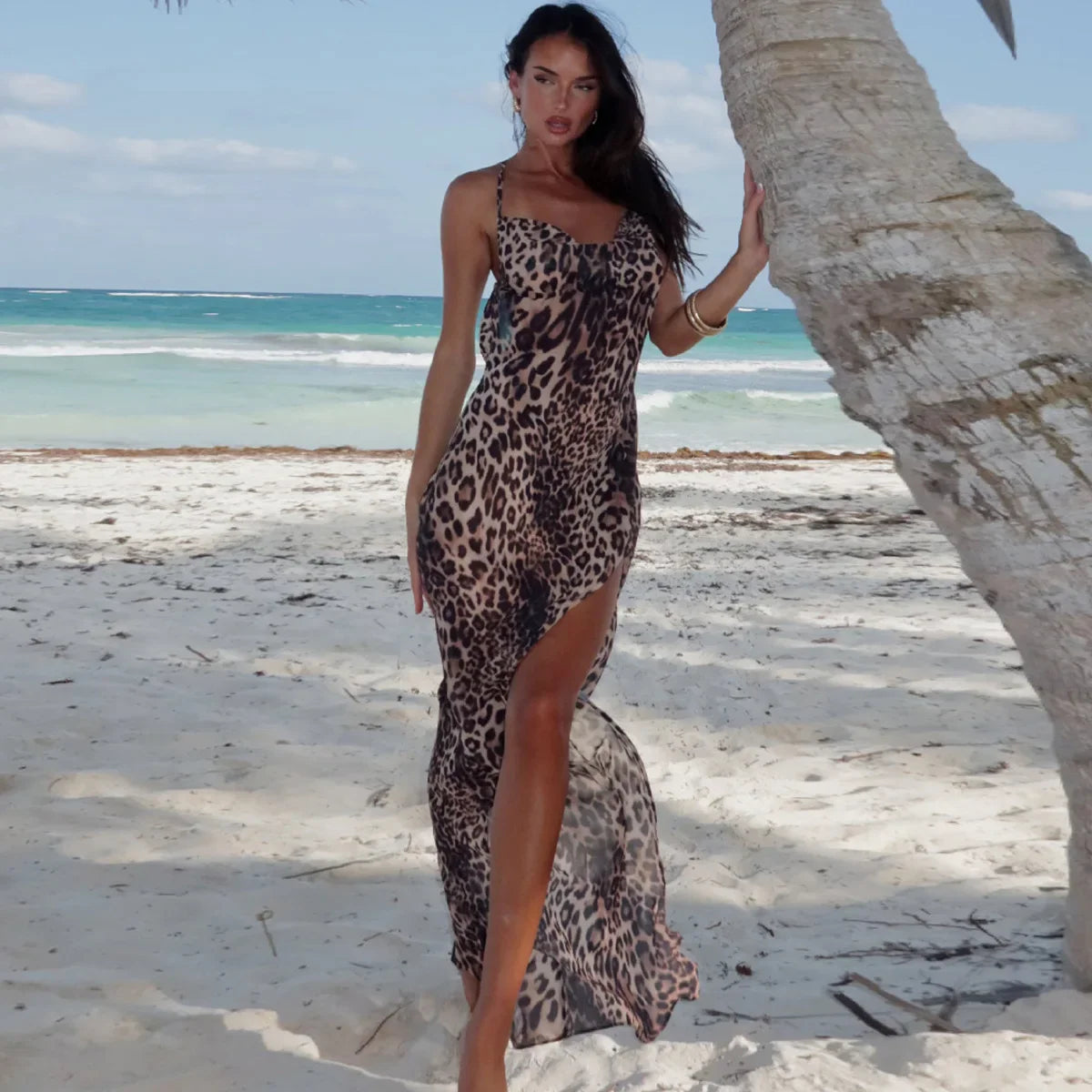 שמלת מקסי מנומרת בעיצוב שסע - סאלי