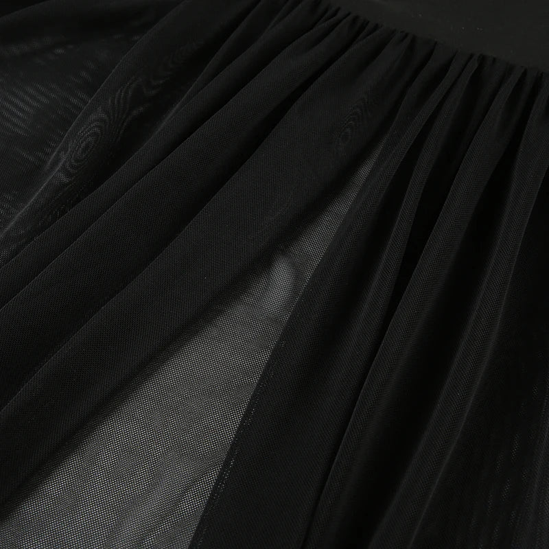 שמלת מקסי סטרפלס בעיטור שיפון ושסע - Lettie