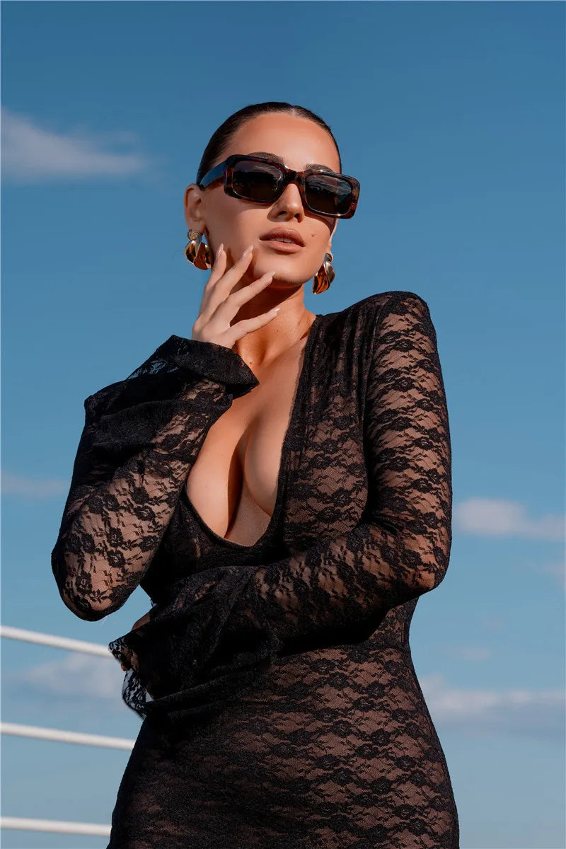 שמלת מקסי תחרה שרוולי פעמון מחשוף V - זוהרה