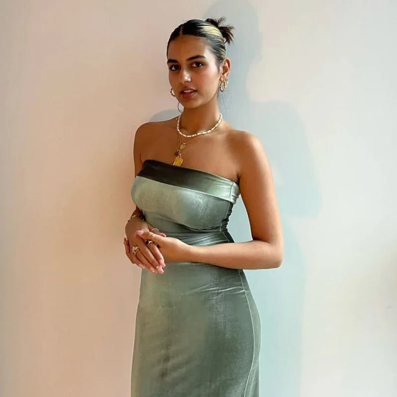 שמלת מקסי סטרפלס קטיפה צמודה  - MICAELLA