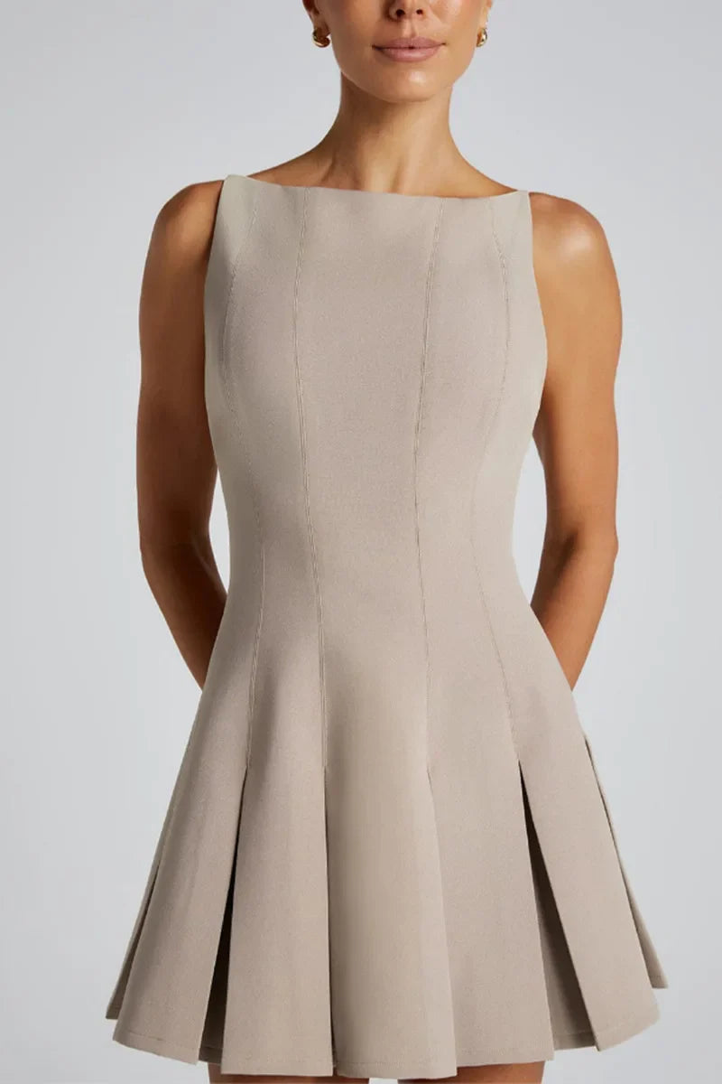 שמלת מיני בעיצוב קיפולים בגזרת A גב פתוח - Judith