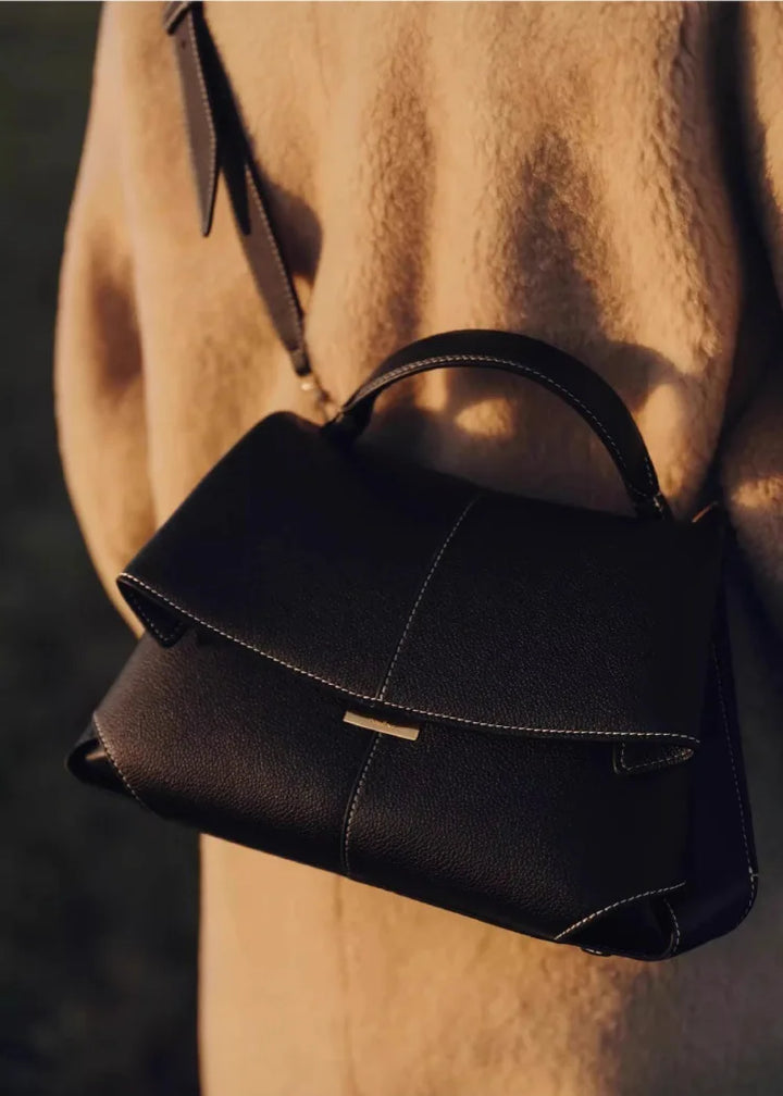 Leather bag with classic design