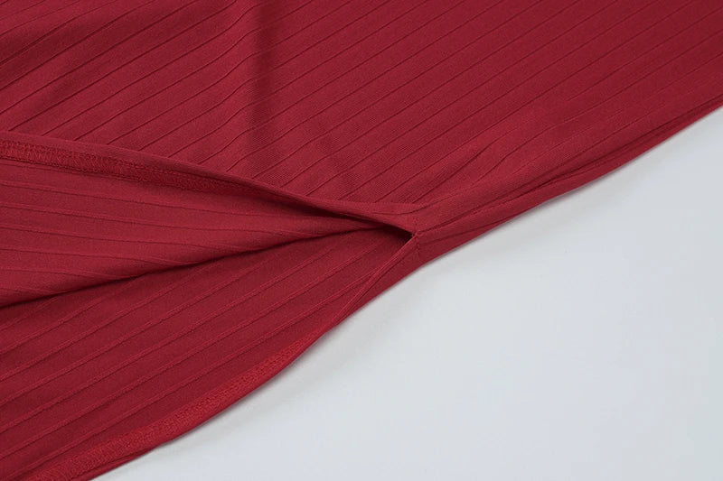 שמלת מקסי סרוגה כתפיים חשופות שרוולי פעמון בעיטור שסע קטן - ניב