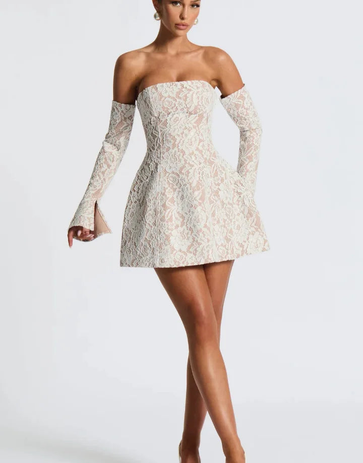 שמלת מיני תחרה בגזרת A בעיטור שרוולים תואמים - אן