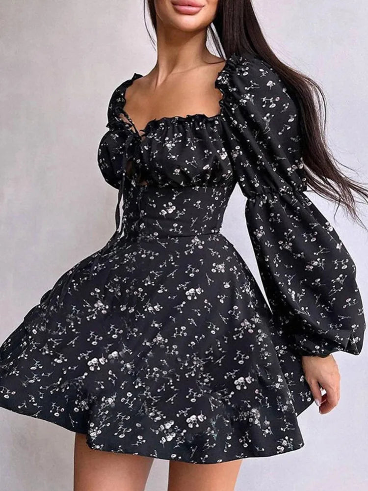 שמלת מיני מלמלה פרחונית שרוולים נפוחים סטייל כפרי - היידי