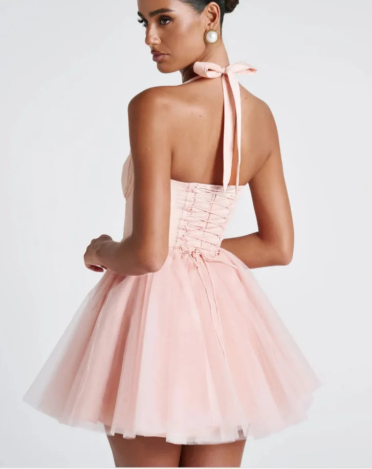 שמלת מיני בלרינה בגזרת A בעיצוב מחוך וטול גב פתוח - מימי