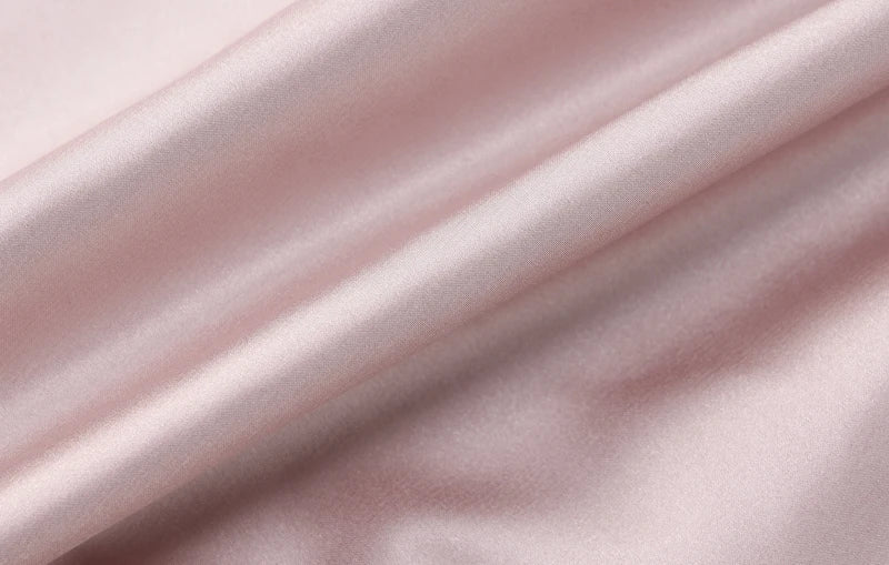 שמלת מיני סאטן בעיצוב אסימטרי כיווצים בחזה - שון